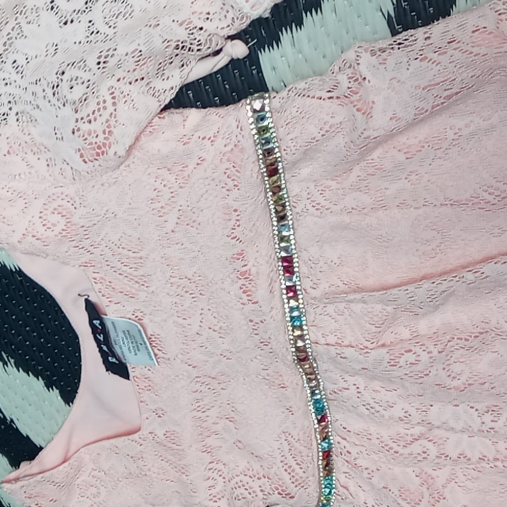 RMLA LACE TOP - Picture 4 of 10